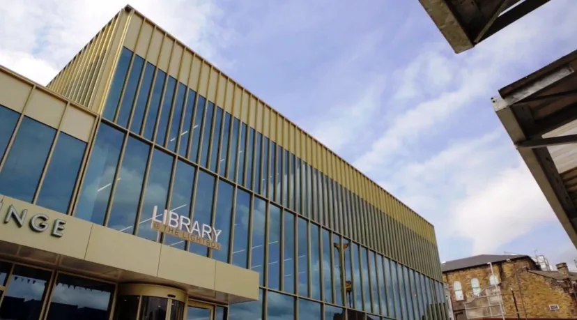 Lightbox frontage