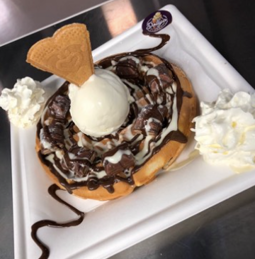 Dolly's Desserts waffle