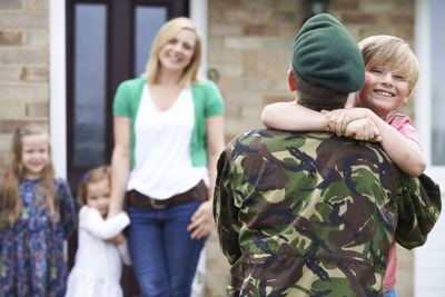 Army worker returning home