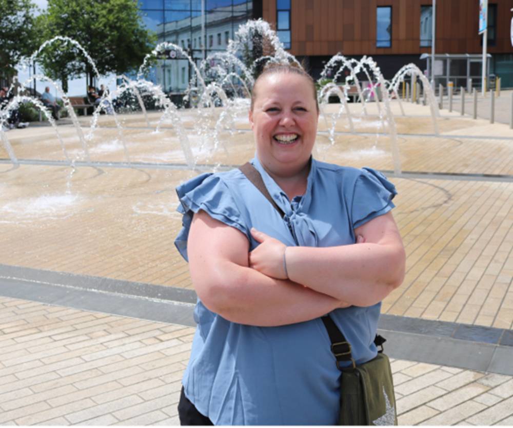 Claire's next to town hall fountains