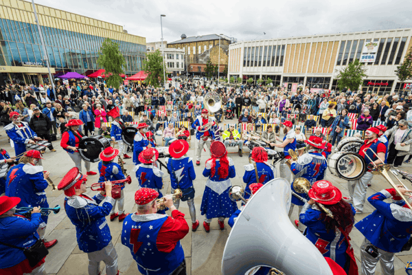 Image Of Band Performing At Big Weekend (1)