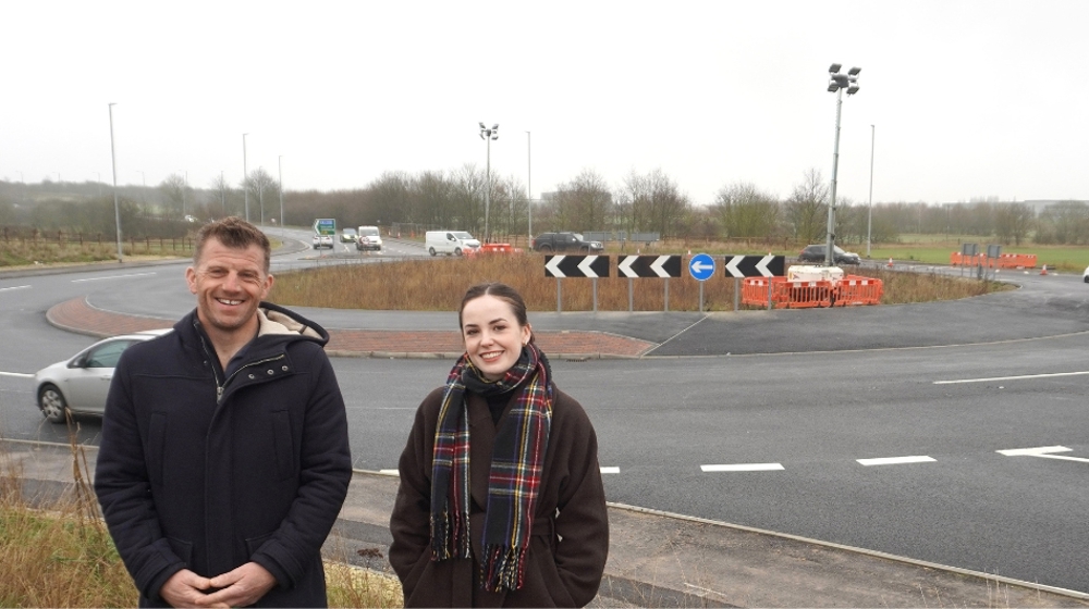 Artist Dan Jones and Ailish Treanor at the Goldthorpe gateway roundabout