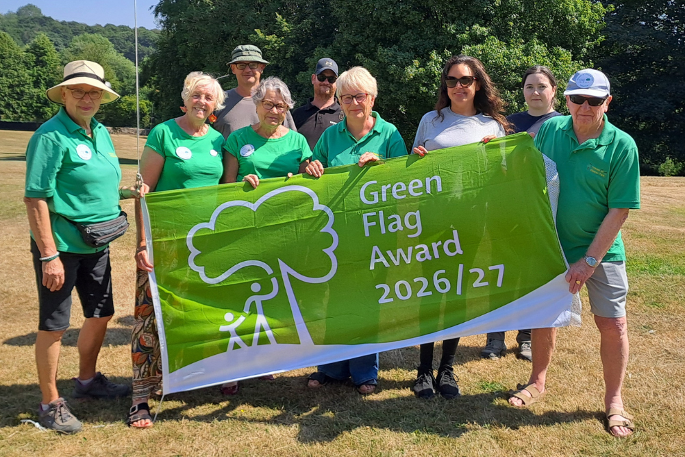 Elsecar Park with their Green Flag Award Elsecar Park with their Green Flag Award