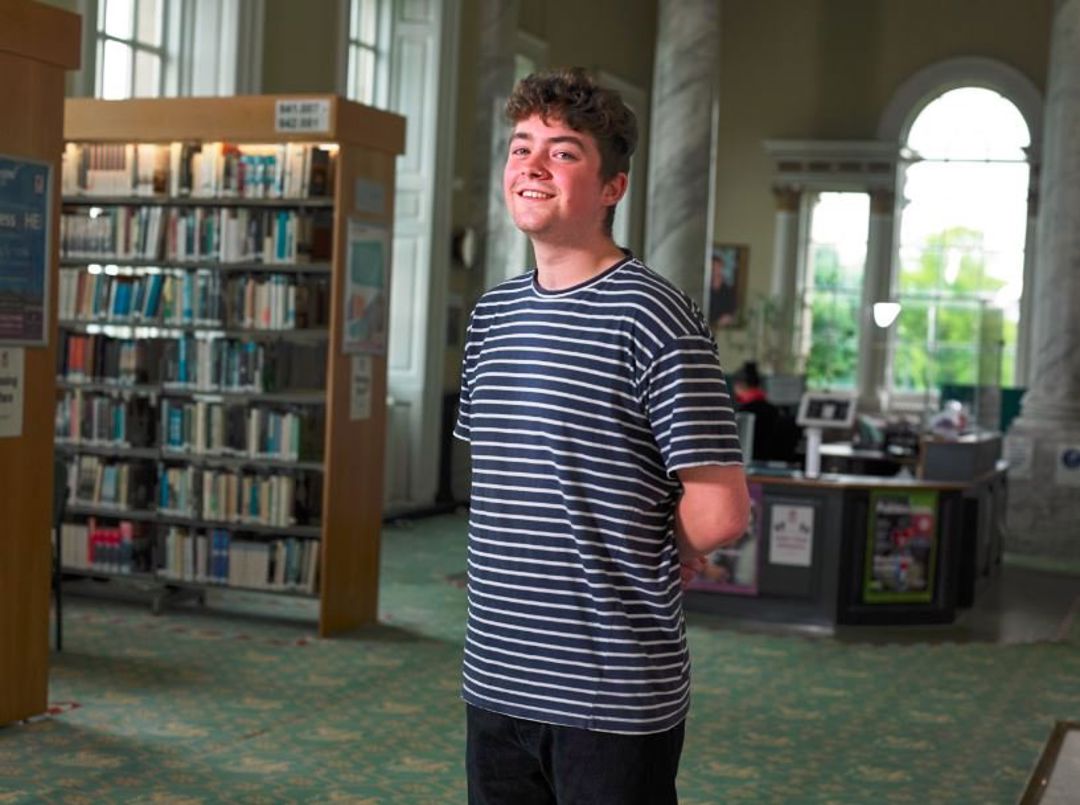 Bryn in a library