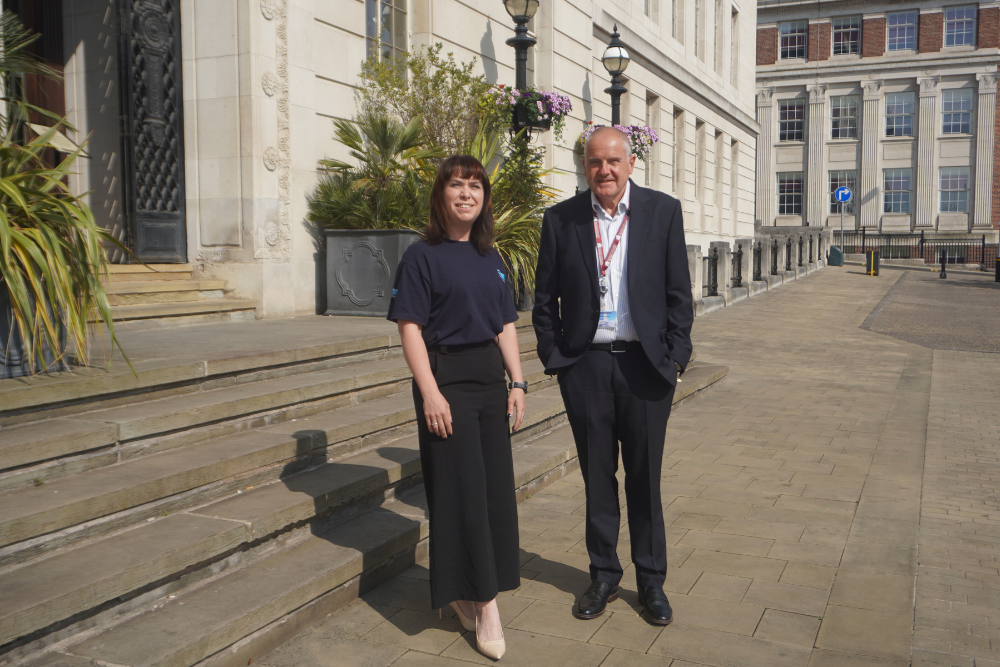 Yorkshire Water and Barnsley Council. Left - Angie Nock, Affordability and Vulnerability Strategy Manager, at Yorkshire Water. Right - Cllr Martin Bancroft, Cabinet Spokesperson for Core Services - photograph.png Yorkshire Water and Barnsley Council. Left - Angie Nock, Affordability and Vulnerability Strategy Manager, at Yorkshire Water. Right - Cllr Martin Bancroft, Cabinet Spokesperson for Core Services - photograph.png