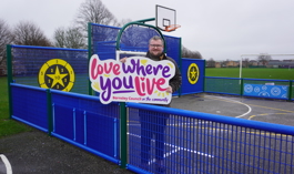 Cllr Higginbottom With LWYL Sign 3 (1)